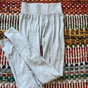 Grey leggings